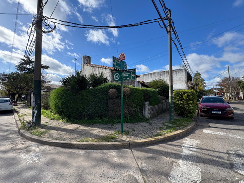 Casa En Venta En Merlo