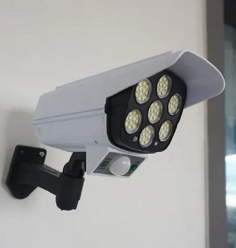 Foco Solar Cámara Sensor De Movimiento + Control Remoto Colo