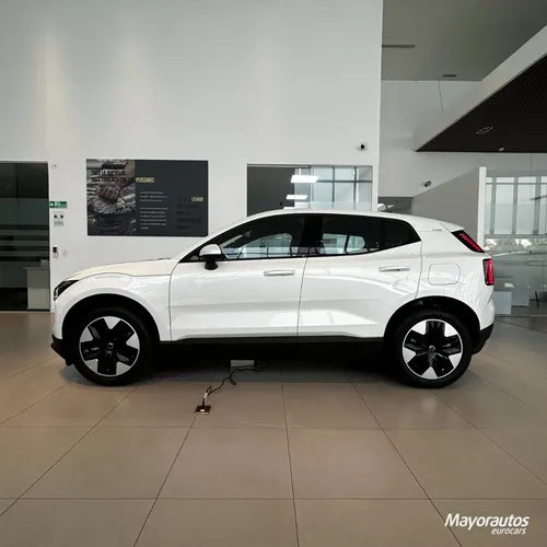 Volvo EX30 E40 CORE