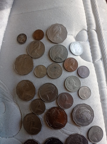 Lote De Monedas Antiguas De Elizabeth Ii (Usado)