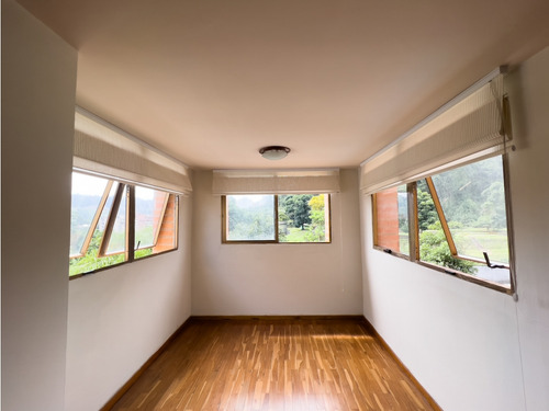 Vendo Apto 123m2 2h/2b/2p Los Samanes 4306