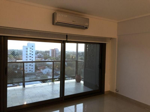Imagen 6 de 16 de Venta De Departamento De Categoria, En Monte Grande.