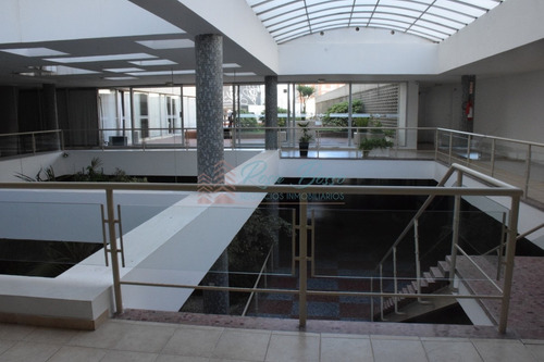 Apartamento Con Excelente Ubicación! - Ref: 2823
