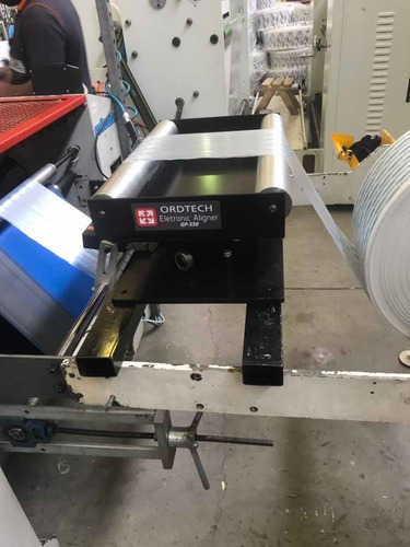 Alinhador De Bordas Eletrônico Mesa Pivotante 200 A 450mm