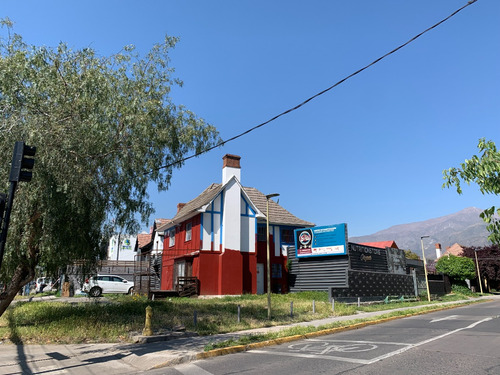 Venta Propiedad En Esquina Av. Las Condes/las Tranqueras