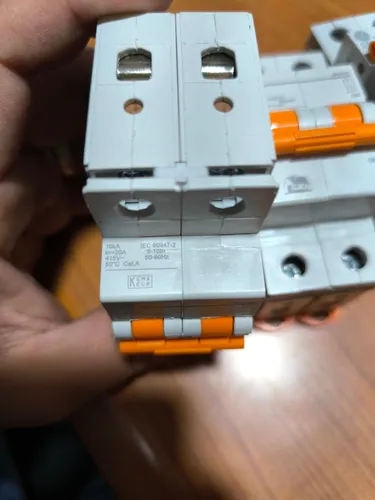 Breaker Magnetotermico 2x20 Ge