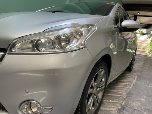 Peugeot 208 1.6 Feline Pack Cuir