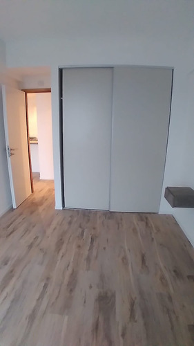 Excelente Departamento Un Dormitorio 6 E/ 65 Y 66