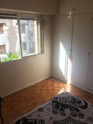 Doa Ambientes Con Balcon En Muy Buen Estado, Cerca De Medios De Transporte