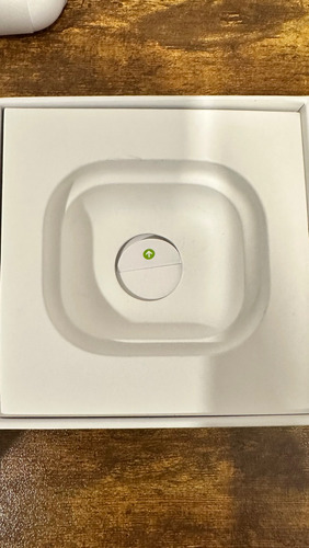 Apple Airpods (3 A Gen) Lightning Case Color Blanco Blanco (Usado)