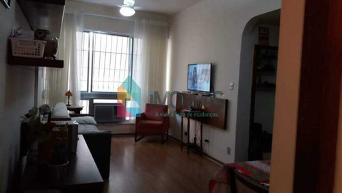 Imagem 2 de 15 de Apartamento Em Copacabana Em Rua Transversal E Arborizada E Silenciosa! - Ap3436