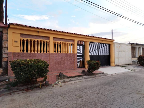 Casa En Tesoro Del Indio, Guacara. Negociable (smaikl-13)