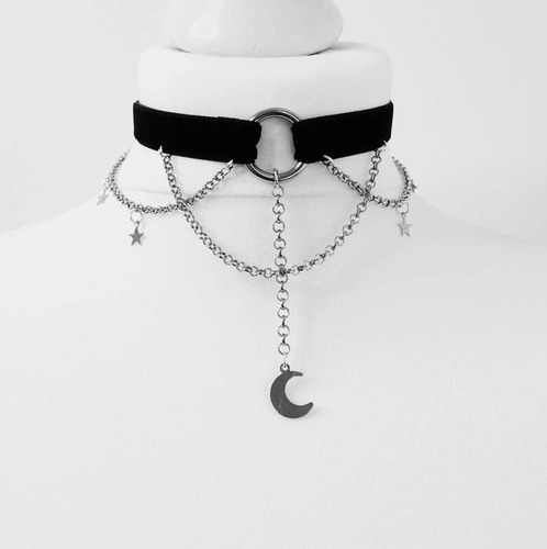 Colgante Luna Con Estrellas Con Collar De Terciopelo 