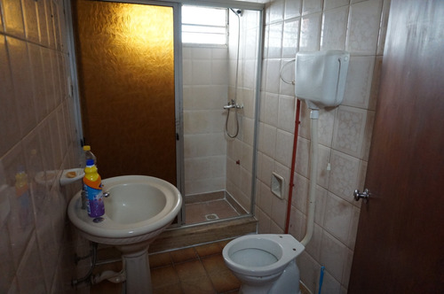 2 Hermosas Casas Con Playa De Estacionamiento Y Galpón De 120 M2