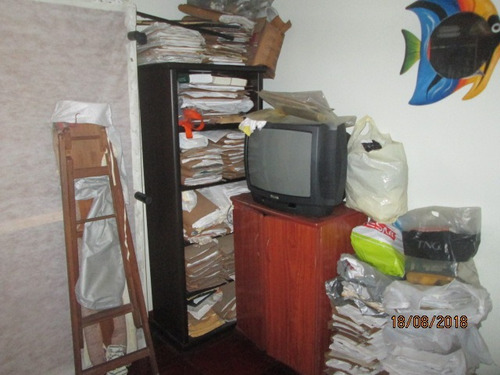 Sobrado 3 Dorm No Boqueirão 2 Garagens 1 Fechada Ótimo Local