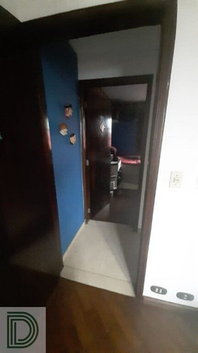 Imagem 4 de 15 de Excelente Sobrado Com Duas Suítes, Sendo Uma Com Closet - Di27742