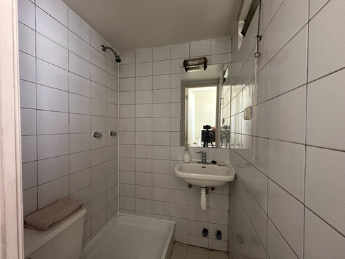 Departamento Con Excelente Ubicación, Ideal Para Remodelar