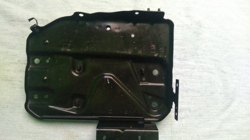 Base Para Bateria March Y Versa (Usado)