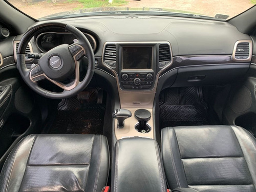 Imagen 8 de 15 de Jeep Grand Cherokee Overland 4x4 2016