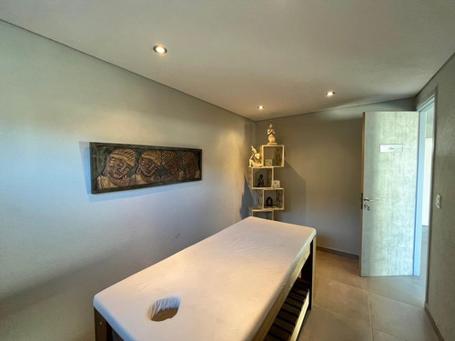 Venta De Departamento Dos Ambientes Ubicado En Av Principal De Pinamar Edificio Renata 20