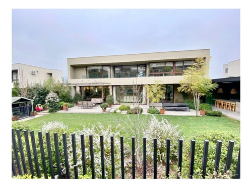 Como Nueva, Gran Vista, Colegio Monste Tabor Y Craighouse