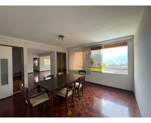 Apartamento En Venta En Lomas De Santa Rosa De Lima Con Vista Al Ávila