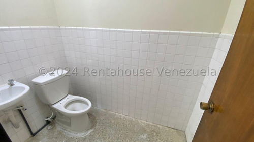 Milagros Inmuebles Oficina Alquiler Barquisimeto Lara Zona Centro Economica Comercial Economico Código Inmobiliaria Rent-a-house 25-3410
