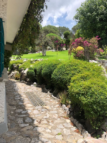 Casa En Venta En El Mirador La Calera