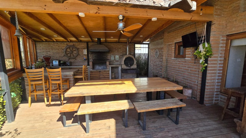 Tejada En Condominio 3dormt+3baños+bosca+piscina+4estac.
