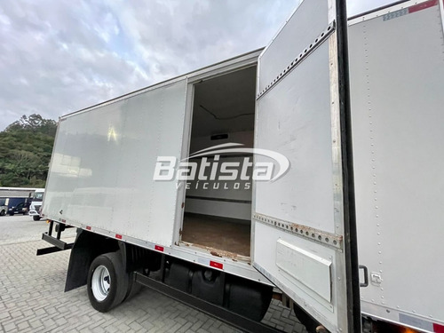 Imagem 7 de 15 de Ford Cargo 815e - 2010 - Bau Refrigerado 6.05m - 418.000km
