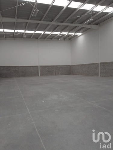 Renta Bodega 0 Ambiente Parque Industrial Bernardo Quintana