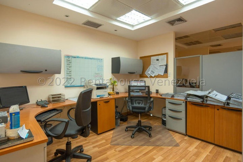 Edificio Industrial En Venta En La California Norte Mls #23-7537