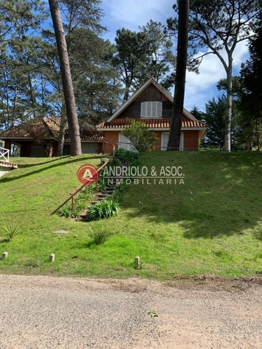 Casa En Parada 17 Playa Mansa, Punta Del Este- Ref: 6715