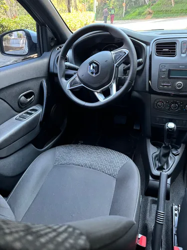 Renault Logan 1.6 Privilege / Intens