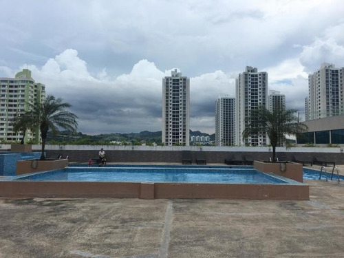 Imagen 11 de 14 de Venta De Apartamento En Kings Park, Condado Del Rey 20-12084