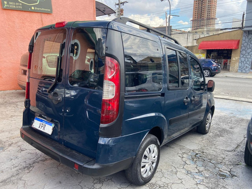 Fiat Doblo 1.8 16v Essence Flex 5p