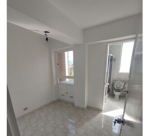 Imagen 18 de 21 de Amplio Apartamento En La Urbina