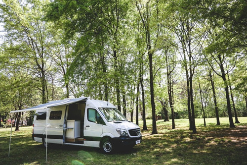 Equipamiento Rubí Imperio Motorhome Sprinter Mercedes Benz