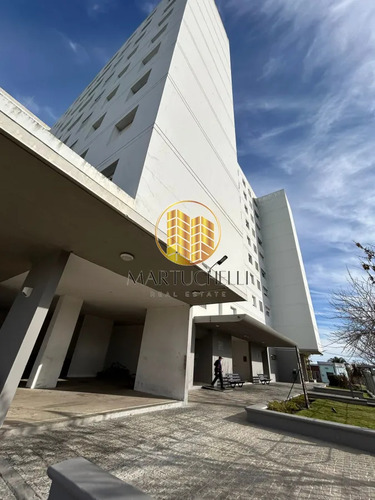 Apartamento De 2 Dormitorios Amoblado En Alquiler Anual, Zona Céntrica De San Carlos