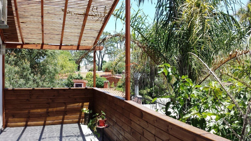 Casa En Venta Y Alquiler En Punta Del Este, Zona De Playa Mansa.- Ref: 18669