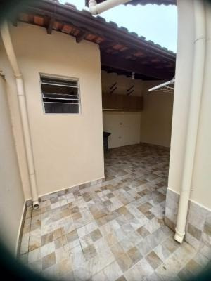 Imagem 3 de 14 de Casa No Bairro Aguapeú, Em Mongaguá, Litoral Sul De São Paul