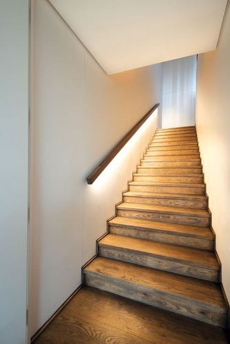 Escalones Escalera En Madera De Caoba
