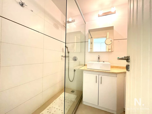 En Venta, Apartamento Ideal De 2 Dormitorios En Suite En La Barra