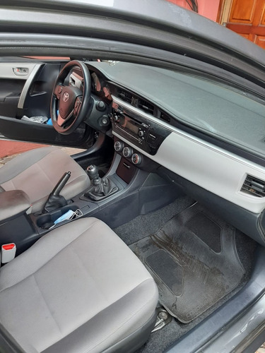 Toyota Corolla Xli 1,8 6m/t