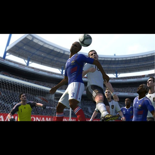 Pro Evolution Soccer 2011 - Game Fisico Ps3