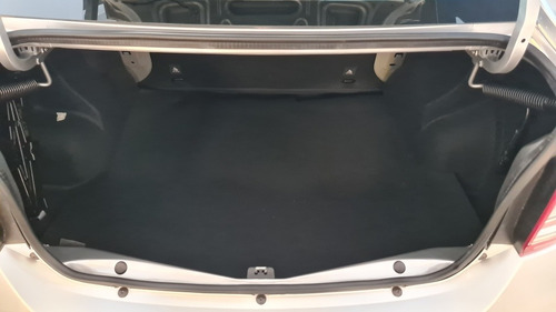 Renault Logan 1.6 16 V Life