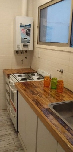 Imagen 6 de 13 de Venta Departamento De 2 Ambientes Al Contrafuerte, Reciclado Y Amoblado