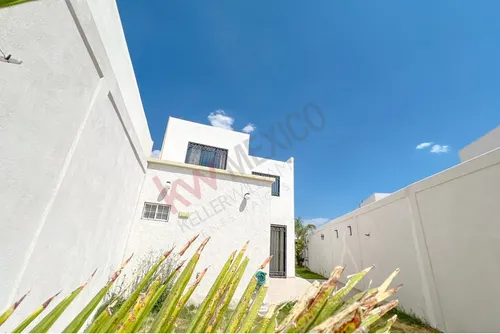 Casa En Venta Con Terreno Excedente En Un Residencial Muy Tranquilo Y Seguro En La Zona Norte De ...