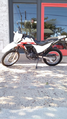 Imagen 12 de 13 de Honda Xr 190l Modelo 2019
