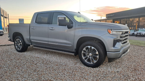 Chevrolet Silverado 5.3 V8 High Country